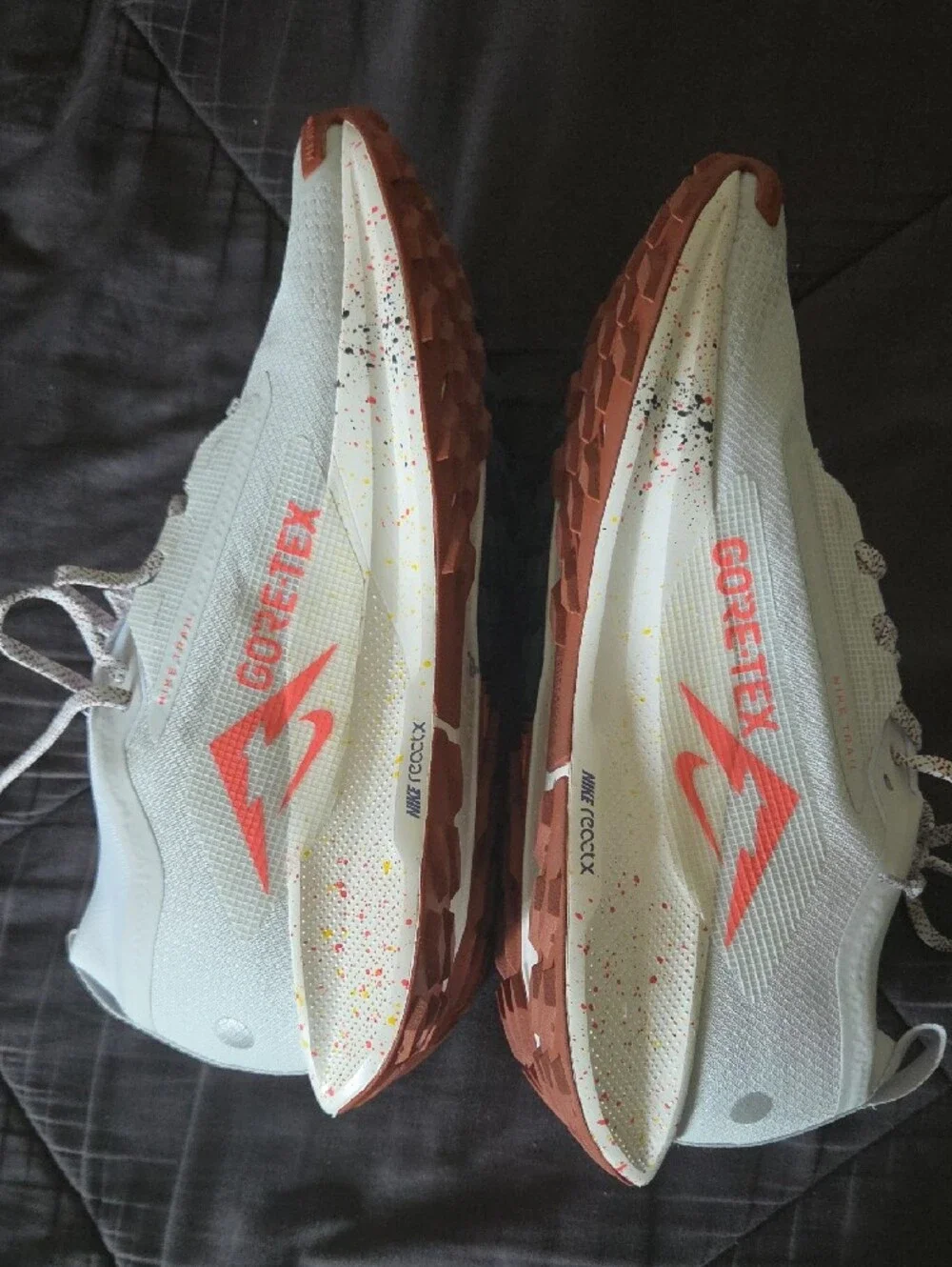 NWOT Nike React Pegasus Trail 5 Gore-Tex. Grey/Pink